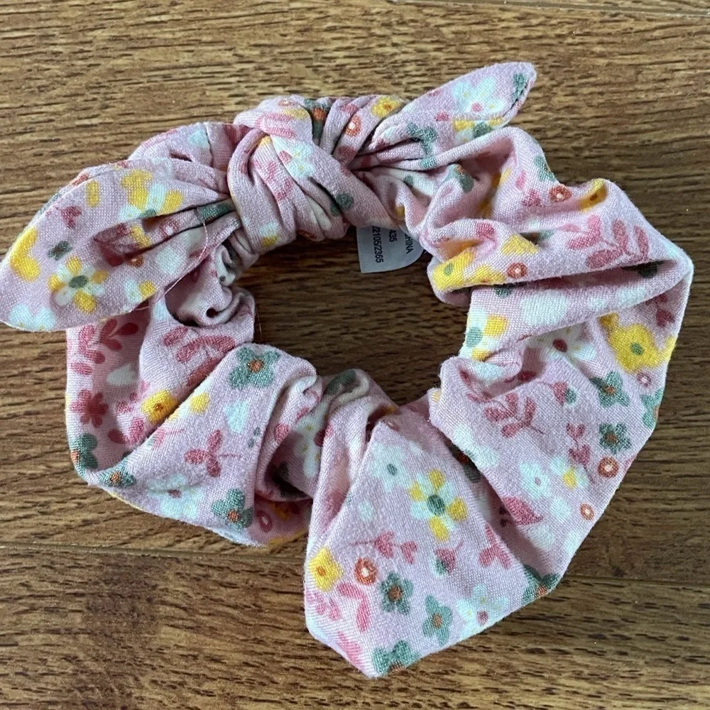 Pink floral scrunchie